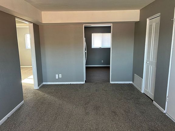 4th image of 1036 Forest Ct APT 13