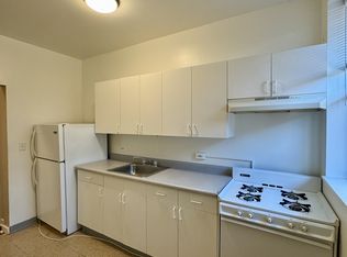 1220 W Gunnison St APT 3W, Chicago, IL 60640