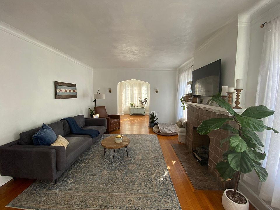 1st image of 1612 Virginia St E APT 1