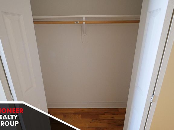 5th image of 818 W Diversey Pkwy APT A