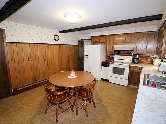 5th image of 24 Honeywell Ln