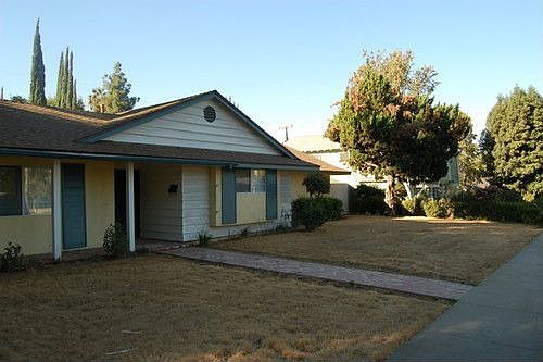 4th image of 1320 E Citrus Ave