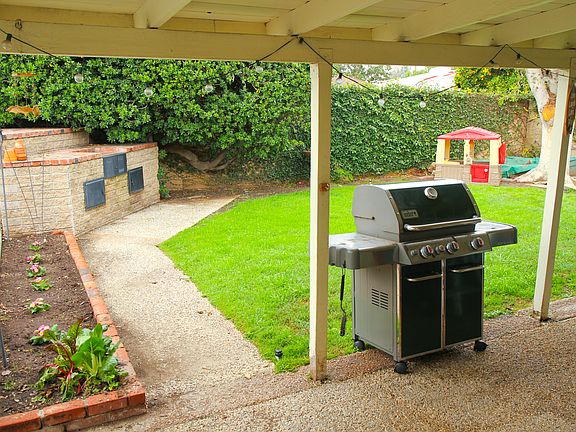 4th image of 4168 N Santa Lucia St