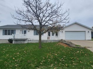 200 N Green St, Toledo, IA 52342