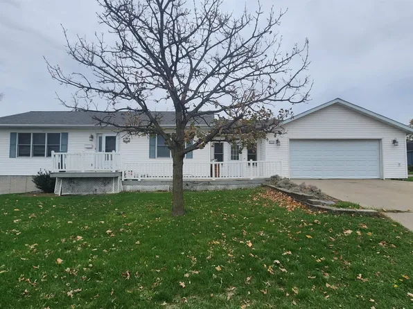 200 N Green St, Toledo, IA 52342