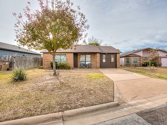 2nd image of 3321 Ridgemar Dr