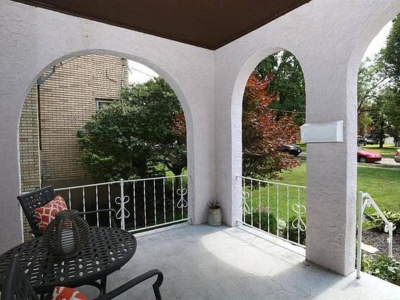 Private covered porch