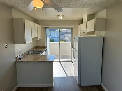 910 Kirsten Court - C — Photo 3
