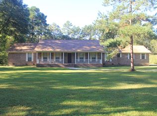 3858 W Pinetree Blvd, Thomasville, GA 31792