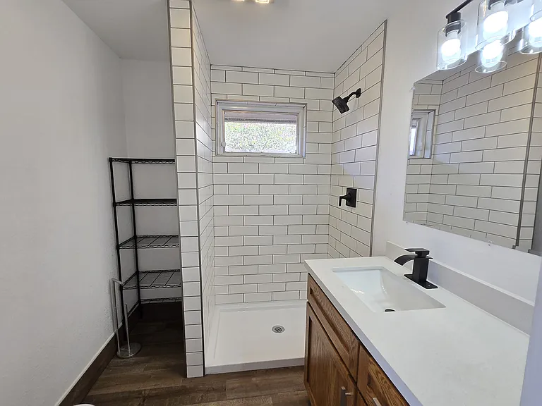 1731 E Redfield Rd — Photo 3