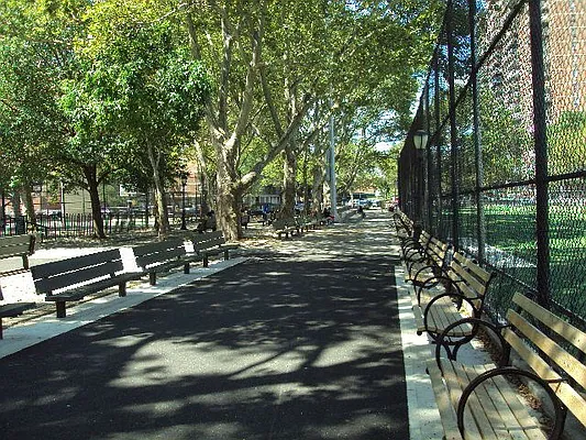 Rented by Manhattan Management LLC | media 37