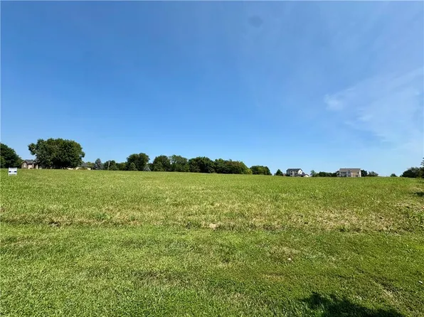 25030 177th Ter, Leavenworth, KS 66048