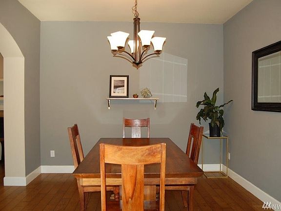 4th image of 1323 Smith St SE