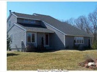 8 Vienna Ln, Clinton, CT 06413