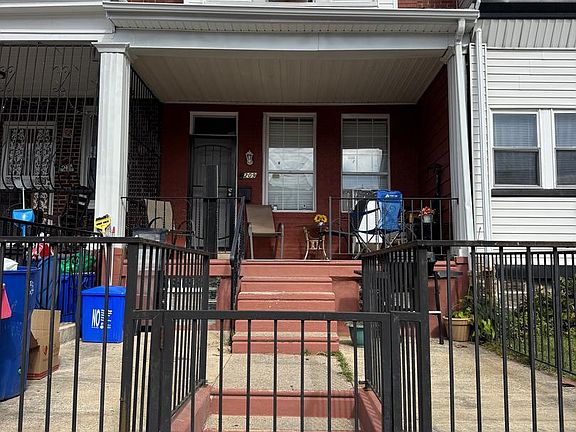 2nd image of 209 W Duncannon Ave