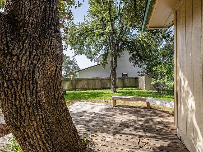 11601 Show Barn Cv — Photo 19