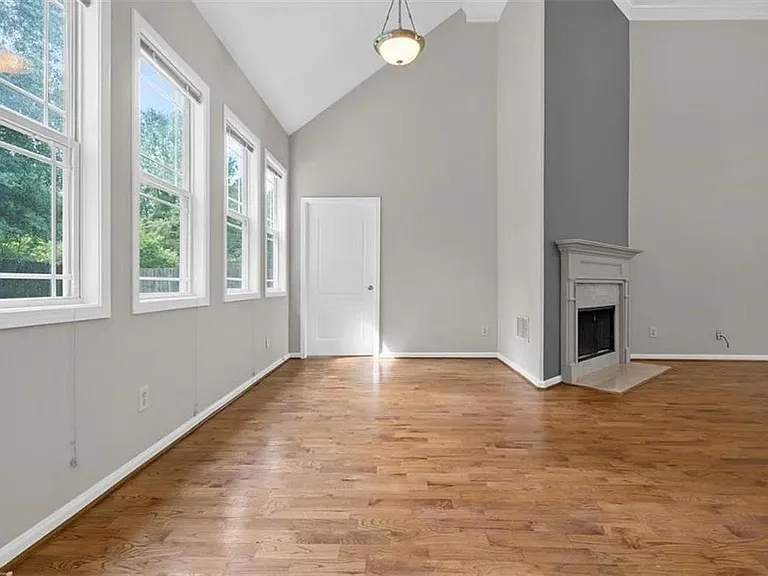 3516 Lori Ln — Photo 31