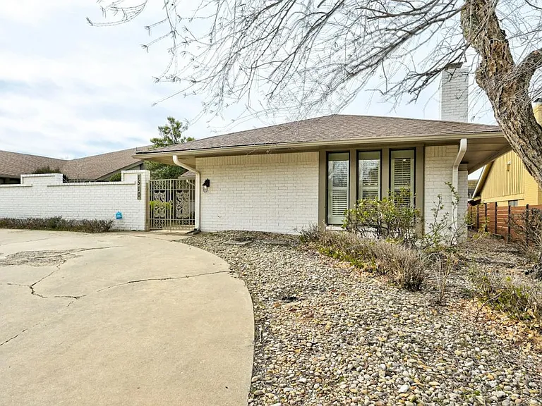 1510 Glenbrook Dr #1510 — Photo 15