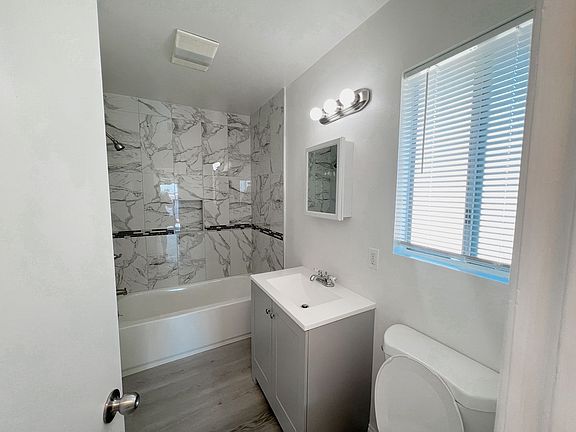 4th image of 416 E Broadway