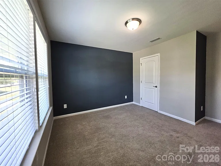 2053 Pine Siskin Ct — Photo 23