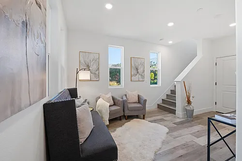1469 Lavender Loop Photo 1