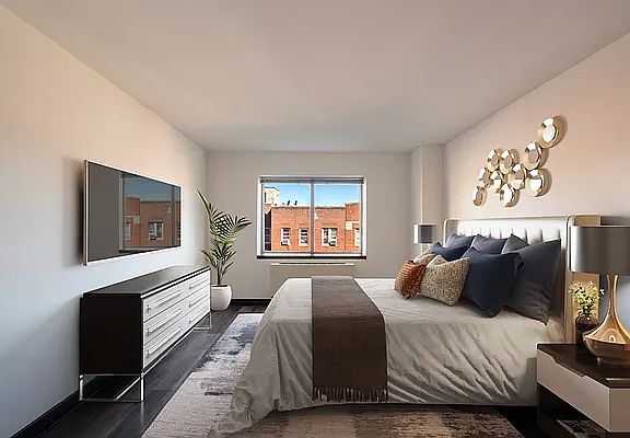3rd image of 15350 89th Ave APT 711