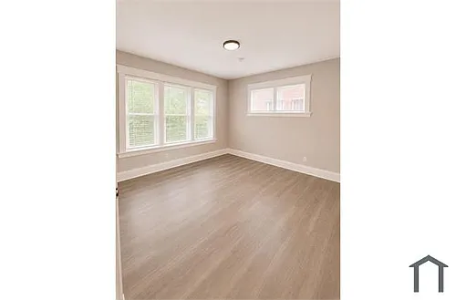5335 Bancroft Ave #2W Photo 1