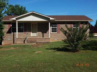 64 White Oak Dr, Leoma, TN 38468
