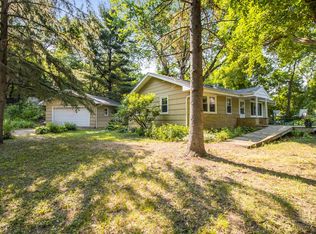 20985 Minnetonka Blvd, Shorewood, MN 55331