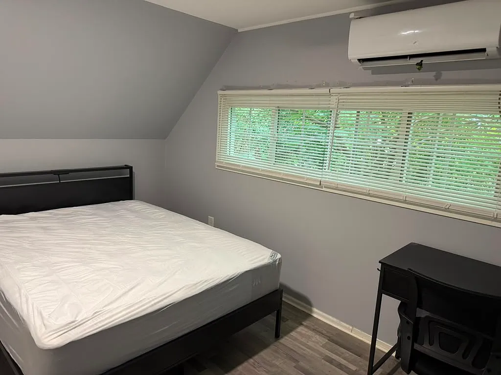 5 bed, 1248 sqft, $800 — Photo 4