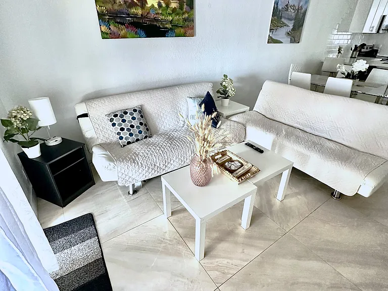 5733 SW 24th Ave — Photo 57