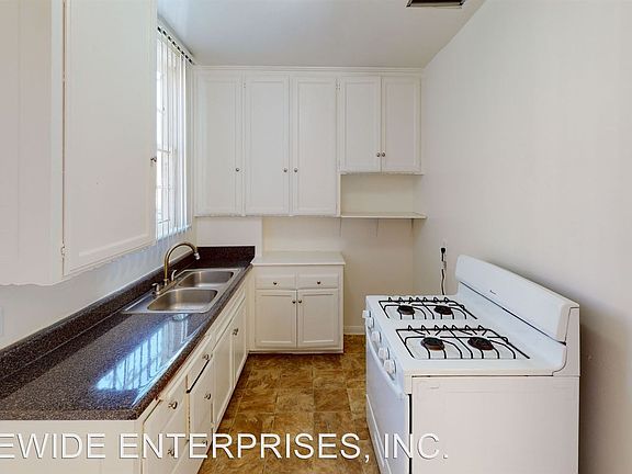 3rd image of 3613 W Adams Blvd APT 2