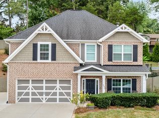 595 W Glenbrook Dr, Lenoir City, TN 37771