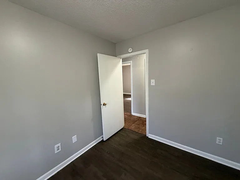 6273 Tulane Rd — Photo 35