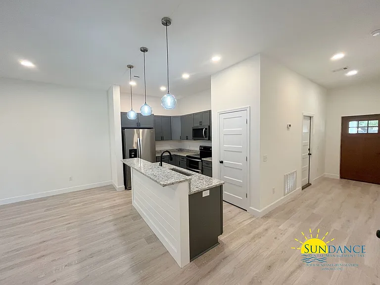 1747 Hopper St — Photo 5