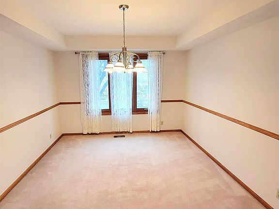 5th image of 7033 Woody Creek Cir