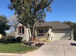 206 S Springwood Dr, Derby, KS 67037