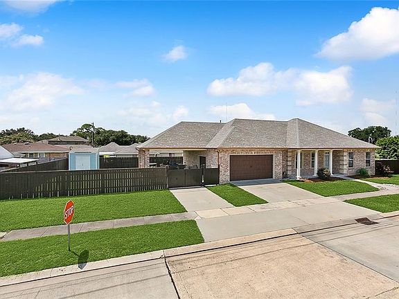 2nd image of 2816 Riverland Dr