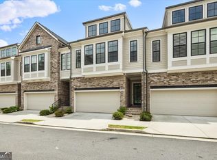 2068 Wheaton Way, Sandy Springs, GA 30328