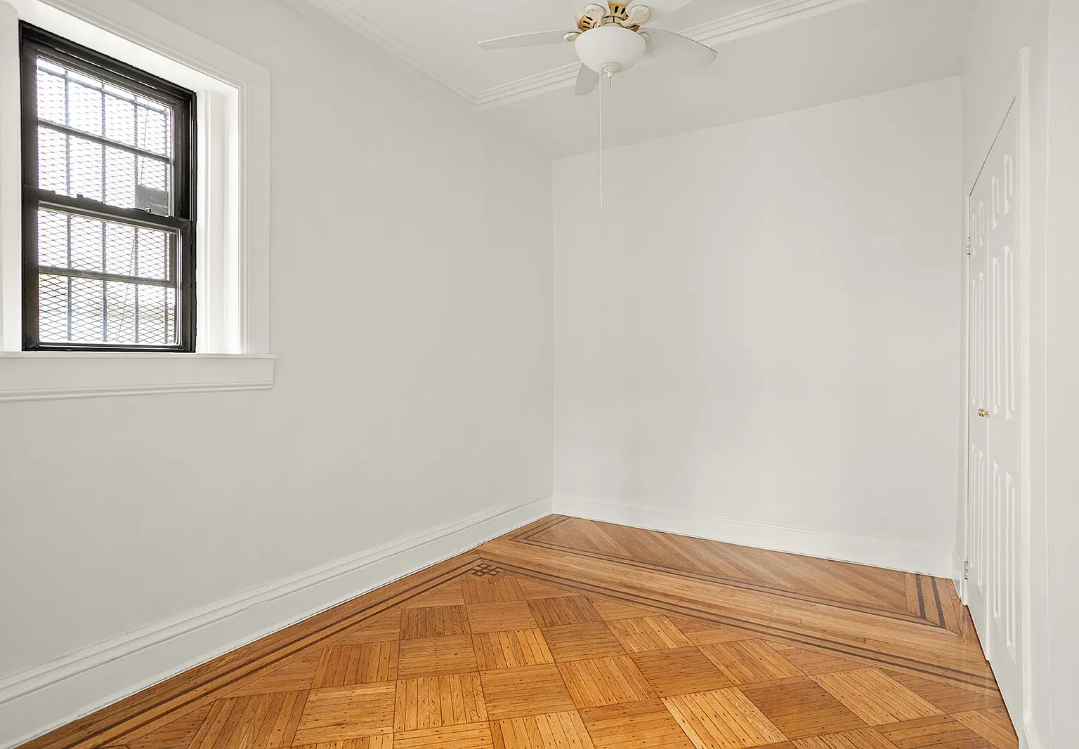 254 Vanderbilt Avenue — Photo 4