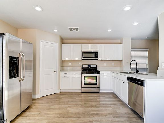 2nd image of 623 Port Talbot Ave