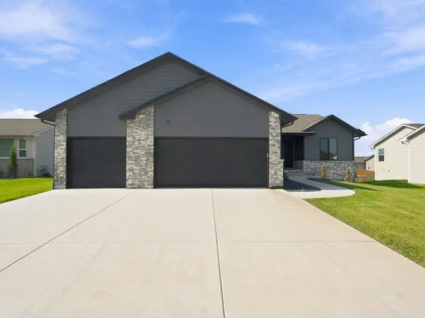 1905 S Stephanie St, Wichita, KS 67207