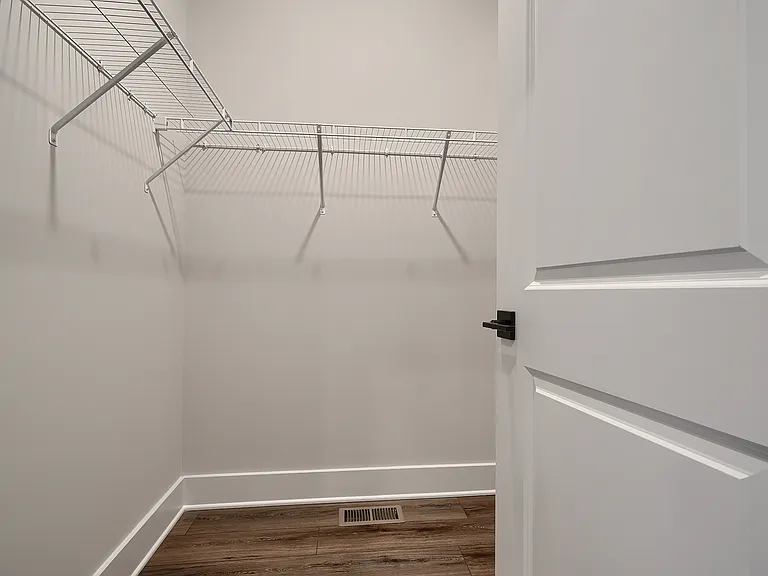 109 Glass Ln — Photo 19