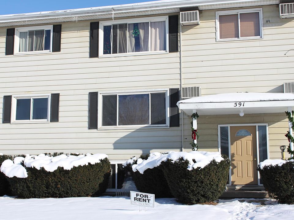 1st image of 591 Hiawatha Dr APT 6