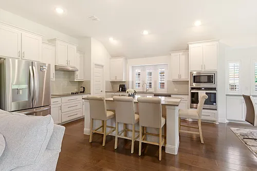 510 Royal Oaks Ln Photo 1