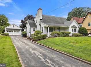 412 Old Lancaster Rd, Berwyn, PA 19312