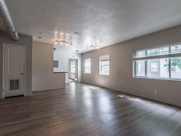 4th image of 629 E Armour Blvd #629-1F