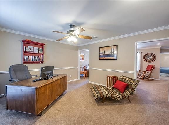 5th image of 6225 Wheaton Dr