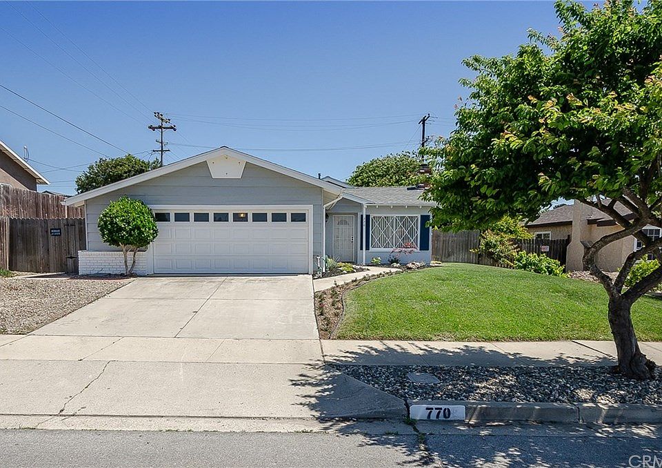 1st image of 770 Dahlia Pl