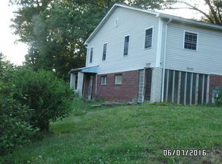 3022 Coal River Rd, Glen Daniel, WV 25844